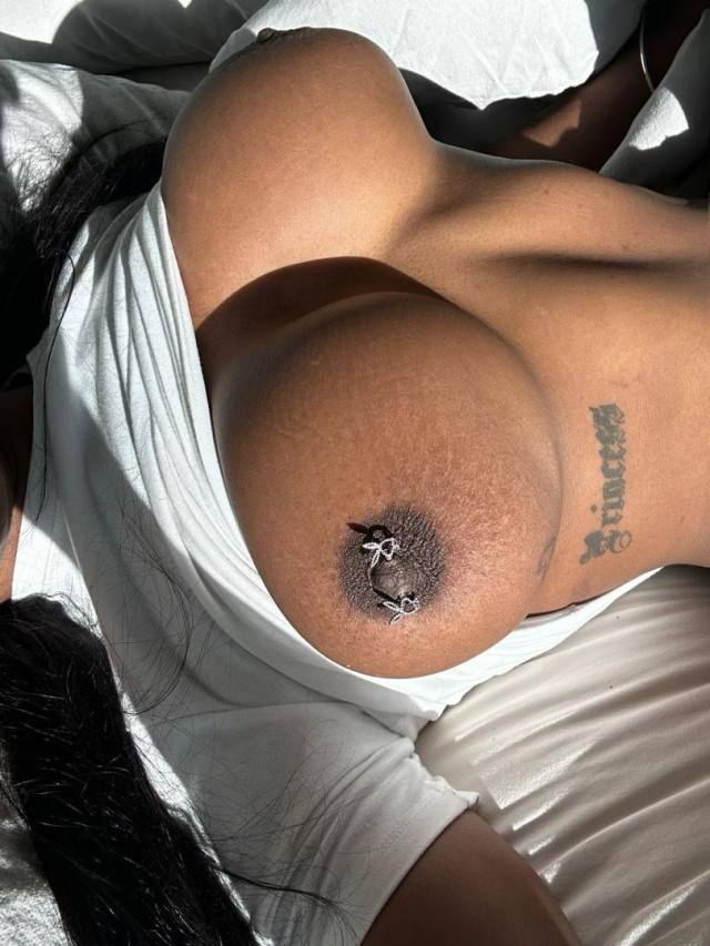 BUST YO H⭕LE WIDE OPEN... LEAVE U FULL💦💦🩵 Fully loaded 10"🍆🍆 ROCk.