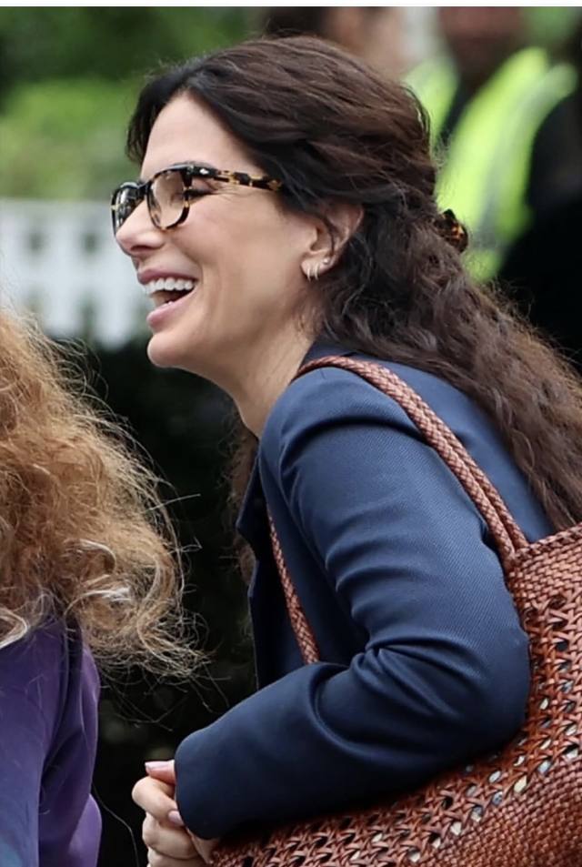 Serious friends with benefits and single and searching