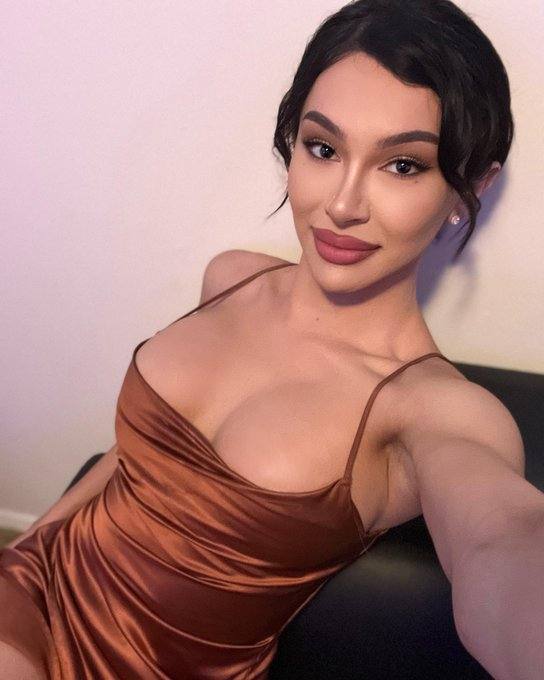 I’m jasmine😊Professional you should try🍑💦,love to party ,I’m flirty ,I got a clean hygiene ,all Favour’s Available Ice,❄️whit