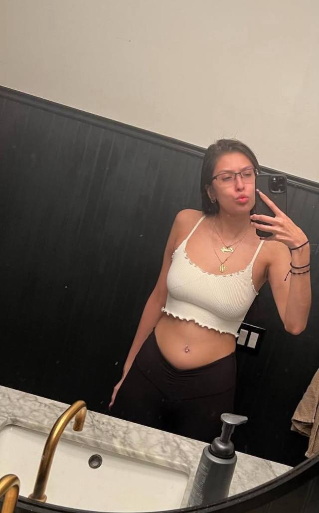 Hook up can go 69 fuck in the bathroom 👅👅👅💕💕