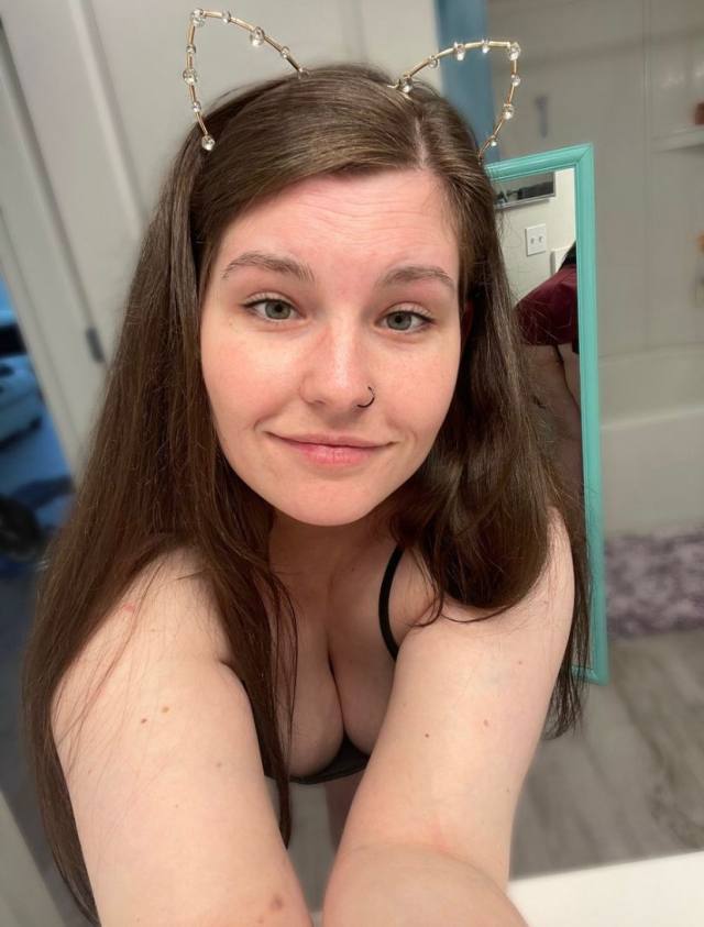 NO PAYMENT REQUIRED- SEXY SINGLE MOM FOR MEET AND FUCK AS LONG AS YOU KNOW HOW TO USE YOUR DICK 🍆🍑🍆💦.