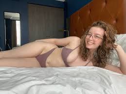 I’m down to Hookup 💯 creamy🥰 imma **** the hell outta your d**k 🔥😉and **** you so good🍆🍑💦 text me (586) 488-9810