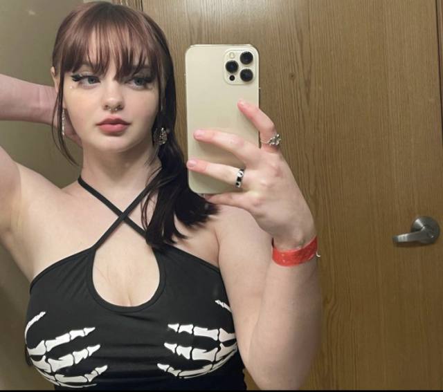 I explore fetishes and make wildest chemistry come true