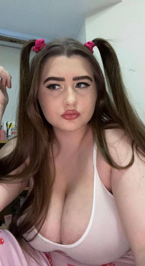 HMU for all kinds of services /escort/massages e.t.c