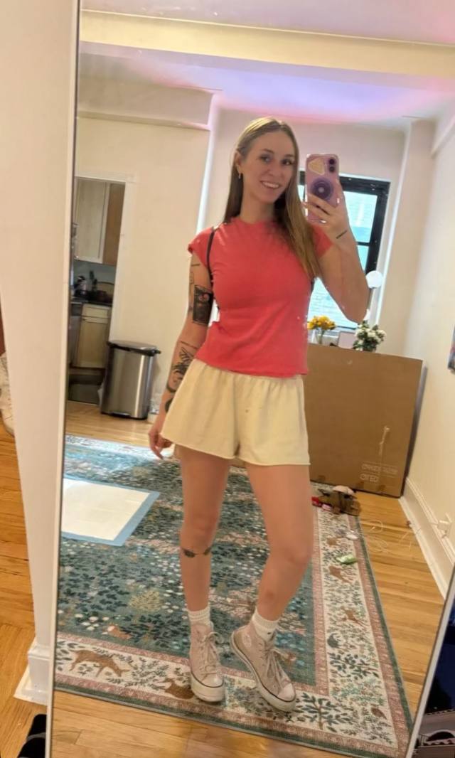 Hi , 👋💦I'm available to satisfy your sexual urge🍆🍆🍑. I'm down for all kinda sex and service
