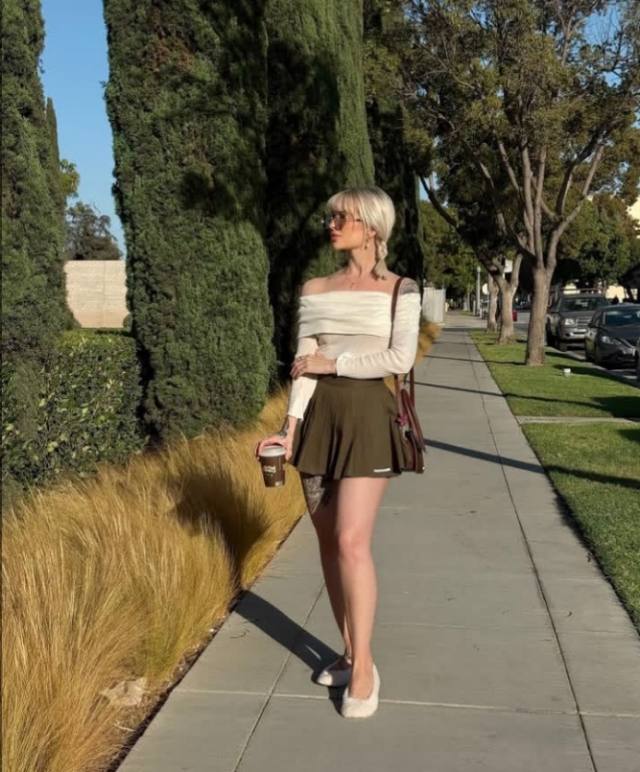 My name is layna here to meet new friends and explore together and want to meet in person my WhatsApp 601345and1846 nice to m