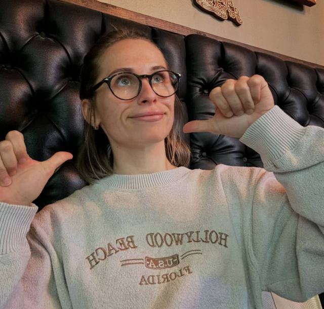 IF YOU ARE DOWN FOR A REAL DATE, DINNER IS ON ME , BE REAL PLEASE