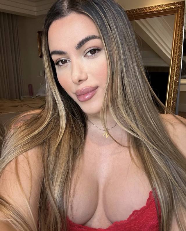 LET ME BE THE PERFECT NAUGHTY TRANSGENDER ESCORT 😘😛🥰TO FULFILL YOUR FANTASIES AND HAVE A FANTASTIC FUN TIME WITH ME 👅😍