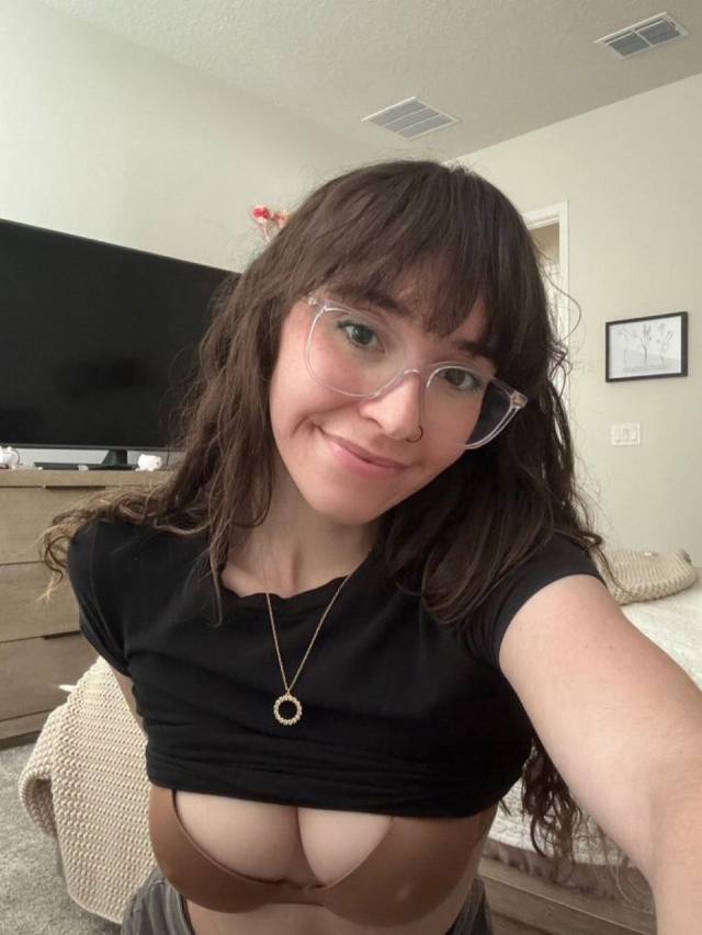 I think you need to know am married with two kids, husband is on a business trip and wont be back till the ena of the year, h