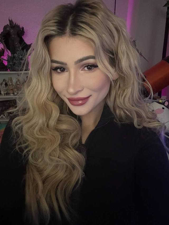 Verified sweet and calm girl/Domina ready for fun 👇🏻 🍑❤️👅 I will give you my full **** Massage👄 and hot fuck