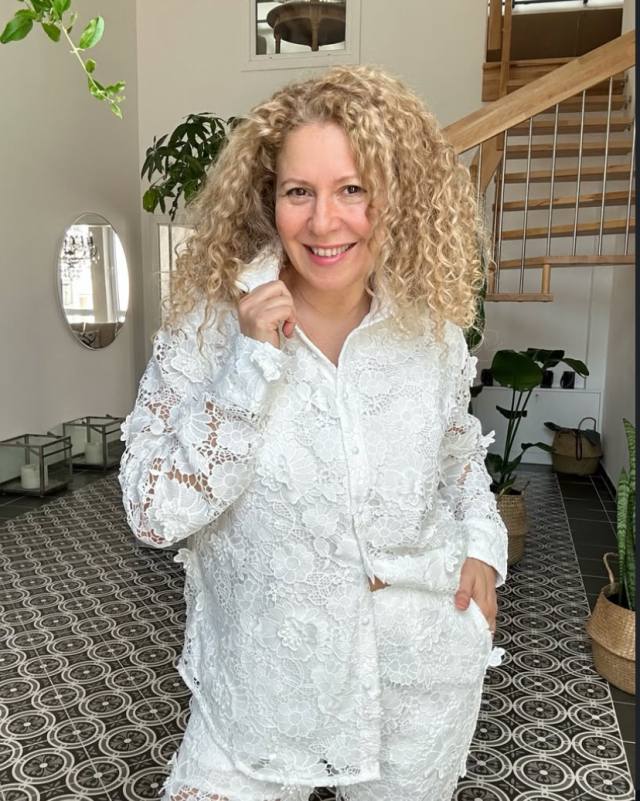 I’m single and searching for my soulmate here.