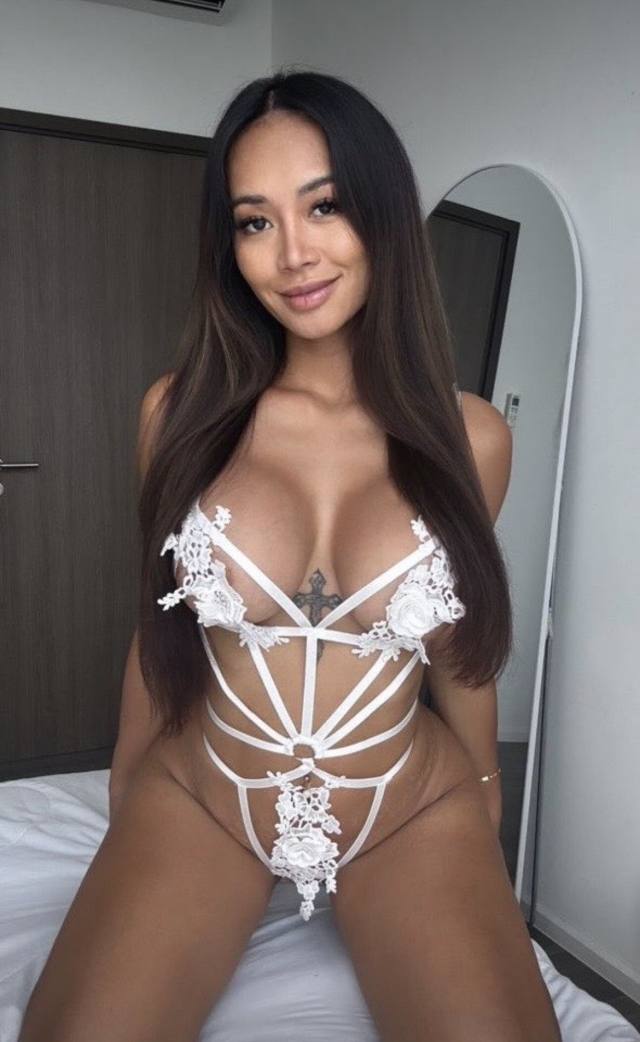 Am Available 🥰❤️for hookup 💋👅🍆Incall and outcall servic es 😍and I do massage therapy too with happy ending 🍆👅🥰❤️💋..