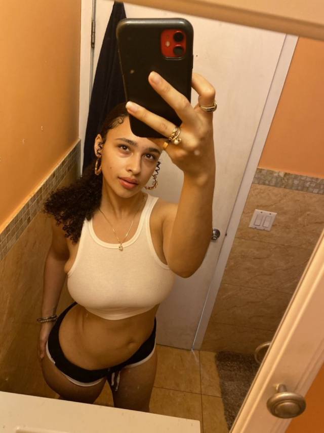 AM AVAILABLE FOR ANY OF SEX STYLES DOGGY🥰 ANAL SEX 🍑🍆 BBJ 🍑BAREBACK 🍆🍆 CREAM PIE 💦😘CAR FUN 🚘🍆 RAW SEX 🍆🍑I DO SELL MY HOT VIDE