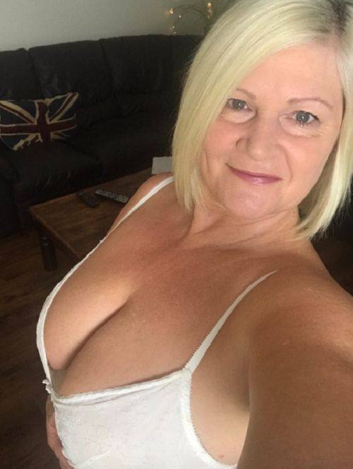 ⎞💙⎛I'm 57'Yrs Older Mom👉 looking for B-j Fun *Free⎞💙⎛