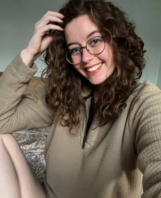 I'M A LICENSED MASSAGE THERAPIST CATERING TO MEN WHO WANT A PROFESSIONAL MASSAGE WITH SWEET ENDING