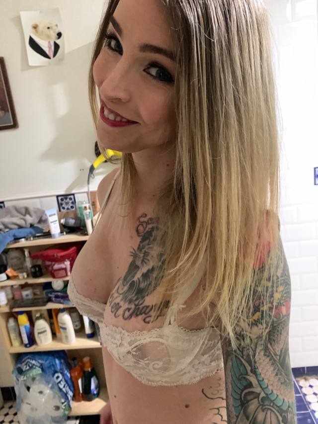 I do all styles ....both bare anal,bare oral..bbj and doggy.. am also selling hot and nude video and pic... no game or bs 💯..