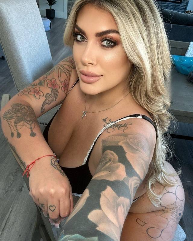 P4p- Classic lady for the day and night fun*