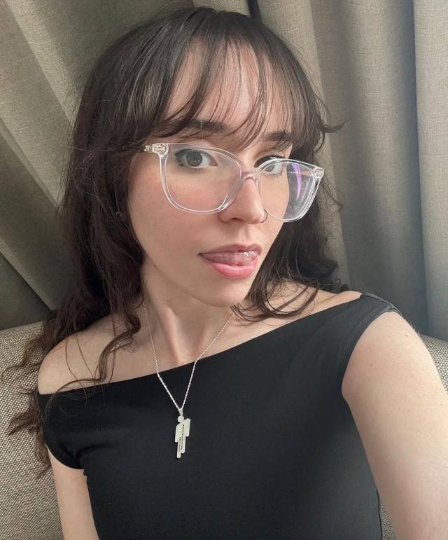 IF YOU’RE GENUINE AND WOULD LIKE TO CONNECT, DON’T HESITATE TO REACH OUT I’D LOVE TO TALK