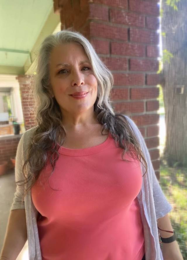 50 years old PROFESSIONAL, INDEPENDENT, MATURE MASSEUSE, I OFFER ALL KINDS OF MASSAGE\HAPPY ENDING