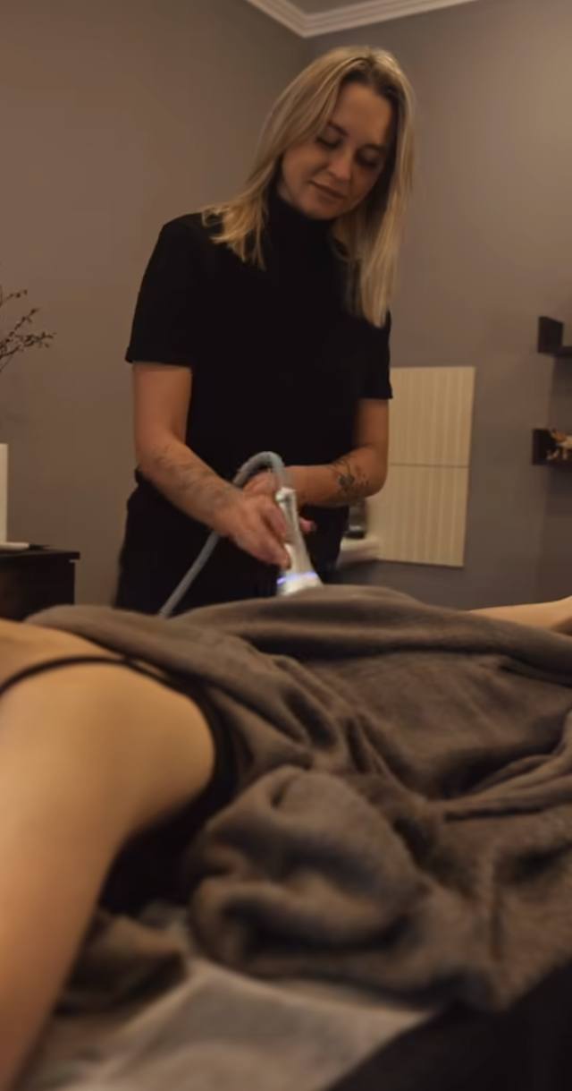 Listen to your body, Book your nxt massage with Mariana; experience deep relaxation, effective pain relief, and complete mind