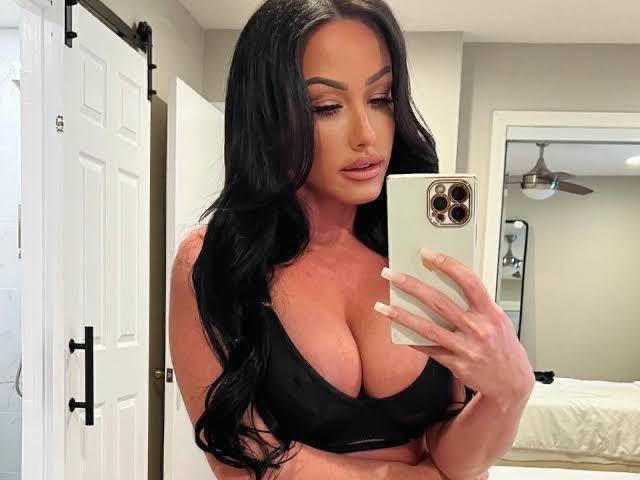 I’m available for both in call and out call service 24/7 💯