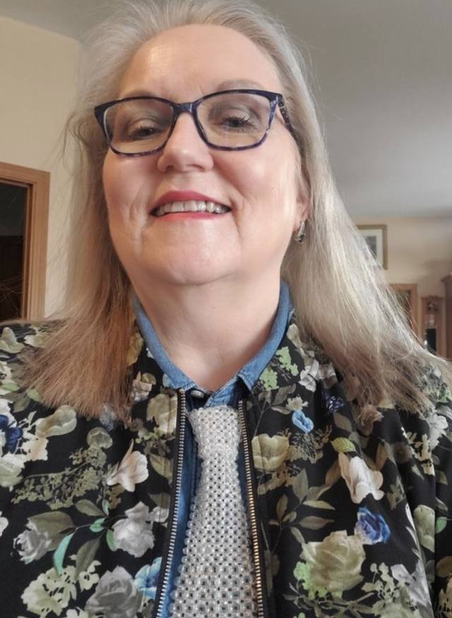 Hey man I’m here looking for a text buddy and I’m ready to pay you weekly text me up 19833330898