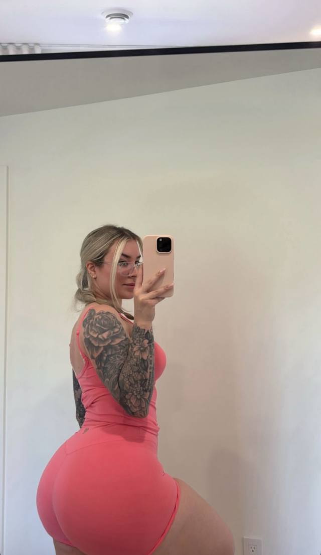 I’m available for body massage and sex services hmu:  4044108652 or desamiyawilliams@gmail.com