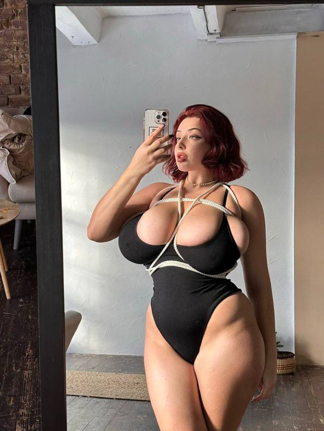 Sexy diva available to satisfy your sexual desires