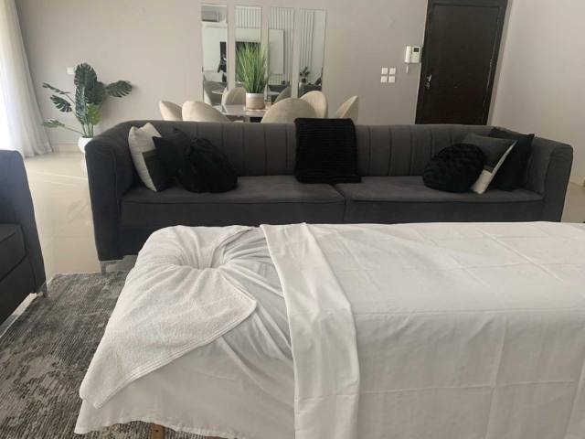 Massage therapist & body rubs - come experience my beautiful private studio 🌹✨💆🏼‍♂️