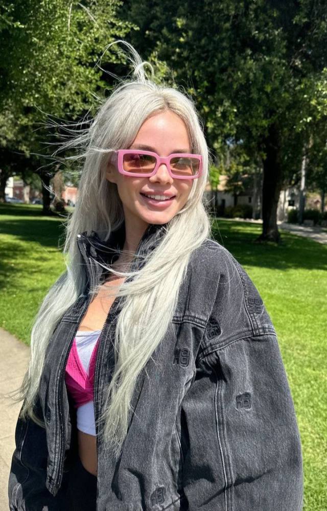 Escort available for hookup and one night stand