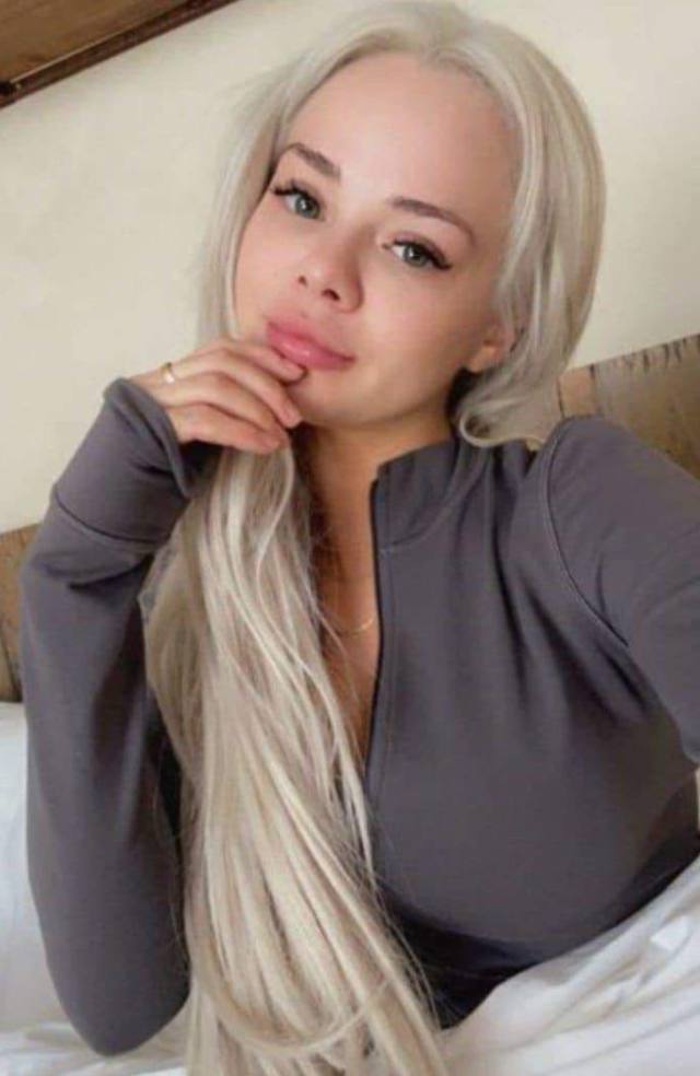 Escort available for hookup and one night stand