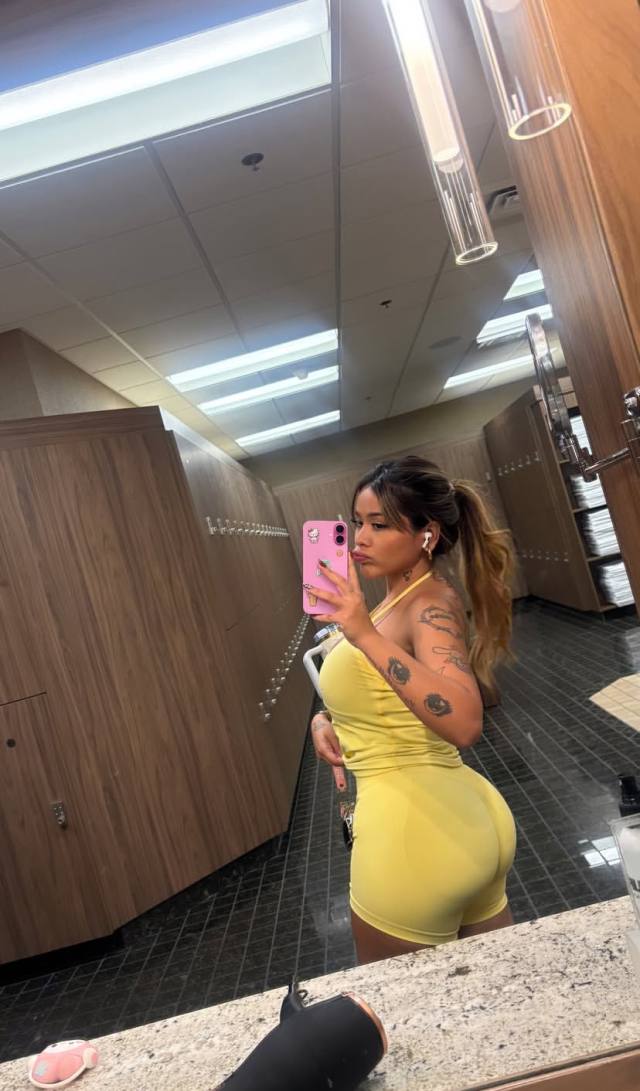 I am available right now Young🔥Hott$exy Classy and wet💦 sweet 👅 Text me +1573-300-5936