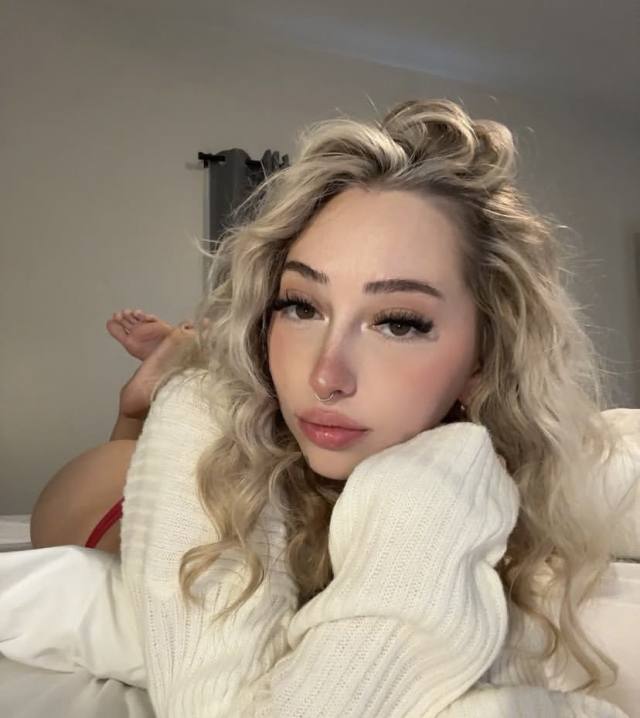 UPFRONT‼️ONLY PAYMENT IN PERSON FACE TO FACE3 HOLES