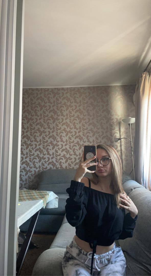 I'm AVAILABLE FOR MASSAGE AND HOOKUP TEXT ME ON HERE +18176313165