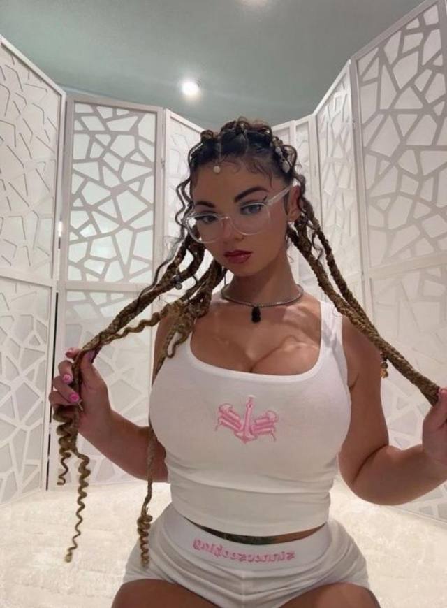 DON'T GET RIPP OFF WITH ADVANCE PAYMENT ❤️💯 I’M 100% REAL 💯 I TAKE PAYMENT IN PERSON 💘. NAUGHTY FUN💋 SWEET IN THE MIDDLE