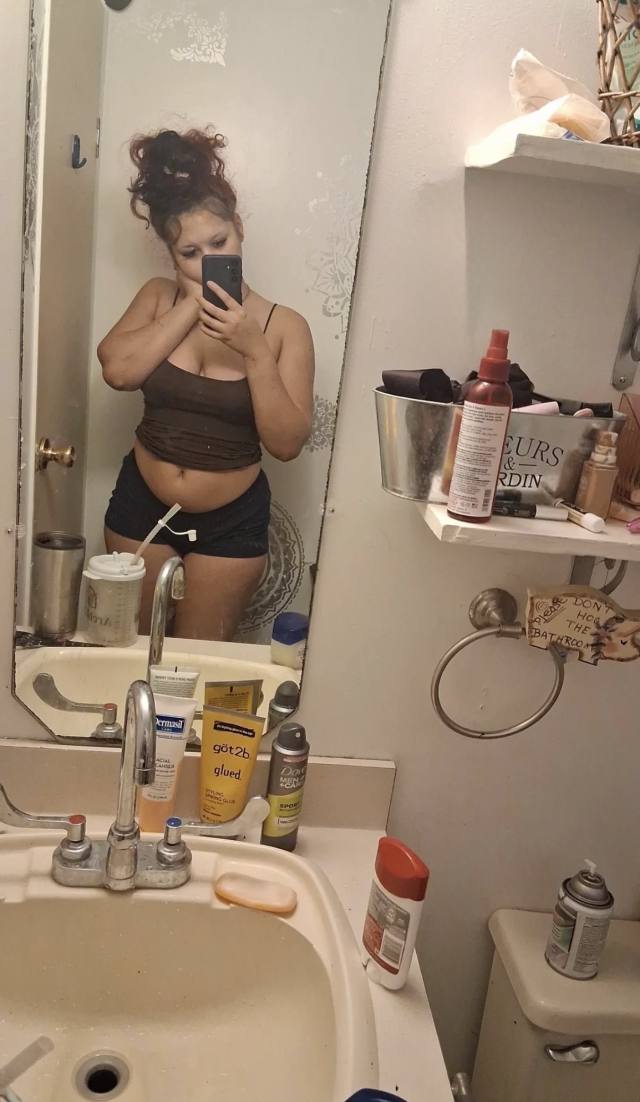 BODY RUB MASSAGE /BOOK A BDSM SESSION WITH MISTRESS THE BEST AT IT, LOOKING FOR A SUBS,SLAVE.