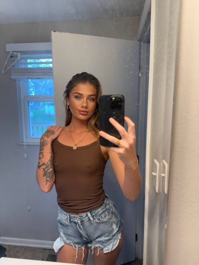 Hi guys,I am available for special service hmu let’s have fun incall,outcall