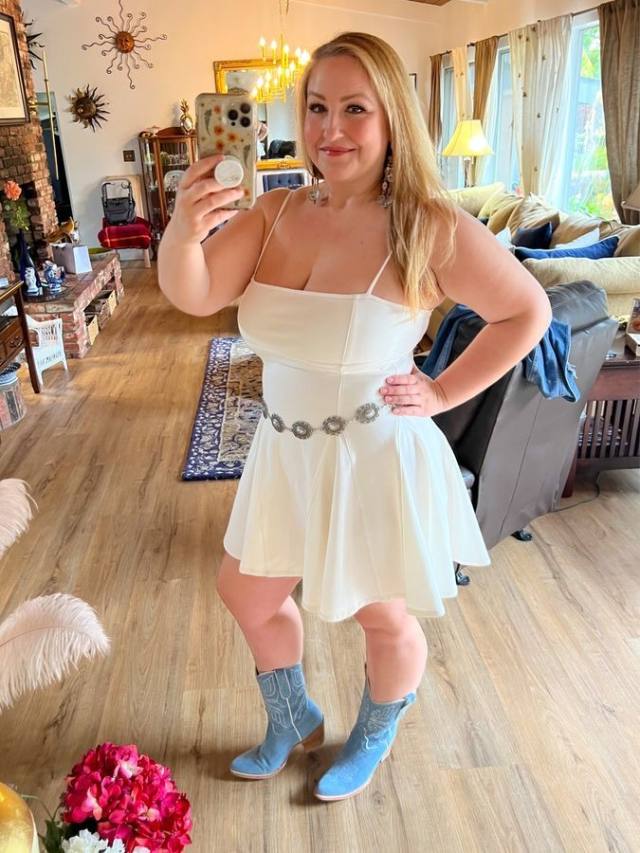 I’m down for fun 🤩 😈🤩😘