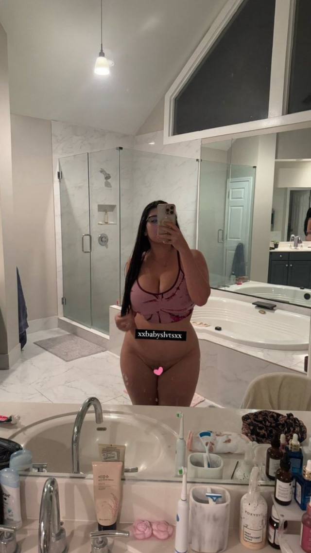 AVAILABLE for CLASSY and GENEROUS GENTLEMEN AND YOUNG MEN AND COUPLES