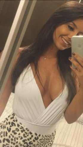 ____MOBILE FULL BODY MASSAGE WITH DEENA. OUTCALL TO YOUR RESIDENCE OR HOTEL ROOM IN HOUSTON.