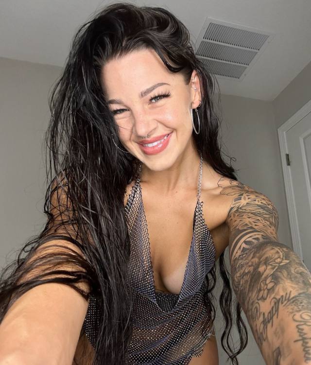 I’M HELENA, 100% SKILLFUL💕 THERAPIST, PAYMENT IN CASH ON ARRIVAL ✨PRETTY💕 💯LEGIT✨💕 SKILLED🍆 😛💙EXOTIC 💦. GOOD PUSSY ✅ FUN