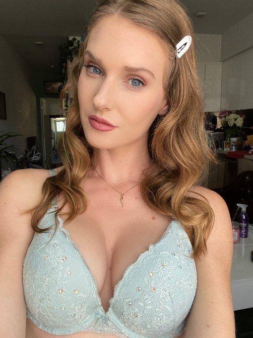 Available at your service to offer a great Nuru 💜😍massage 💆‍♀️ 🍆🍑 and happy ending, text me at +17852033898