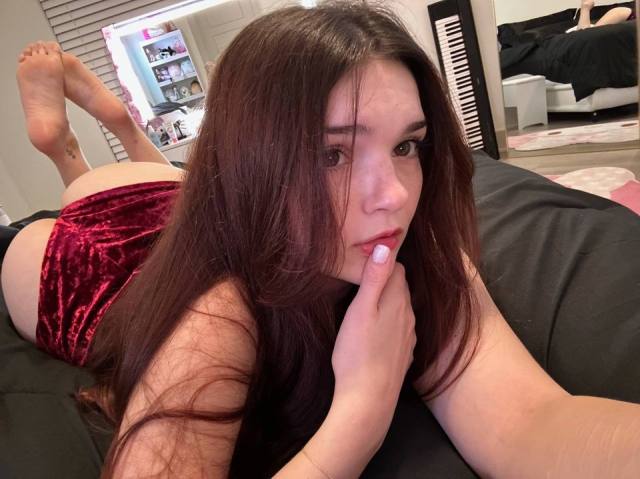 CASH ACCEPTED I’m down for anything 🍆🍑💦💦..... IF YOU CALL AND I’M NOT AVAILABLE TEXT ME IMMEDIATELY… THANK YOU