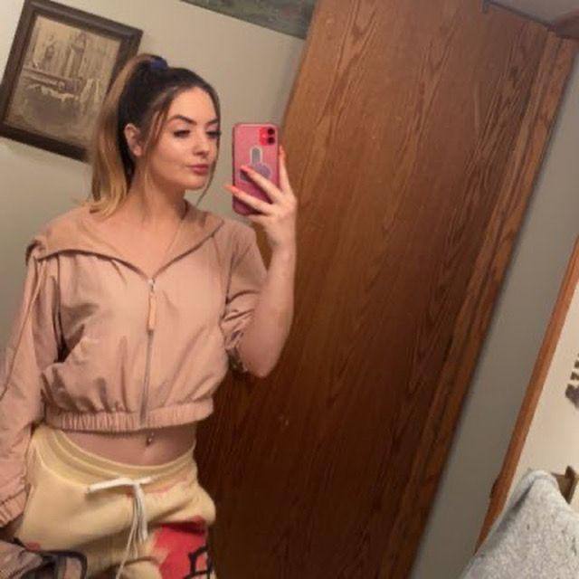 🍑💕💐🥀 PAYMENT IN PERSON TXT +1386590287 I'M SCARLETT A HOT GIRL WITH CLEAN PUSSY AND TITS 420 FRIENDLY ,READY TO FUCK HARDER 💯