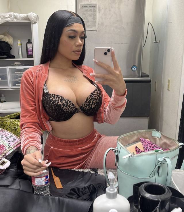 I'm Hailey 🥰are u in need of an hot sexy girl to have an unlimited fun💦👅🍑  Number:2136820937: 🍑 Telegram: @Lollydhailey2002