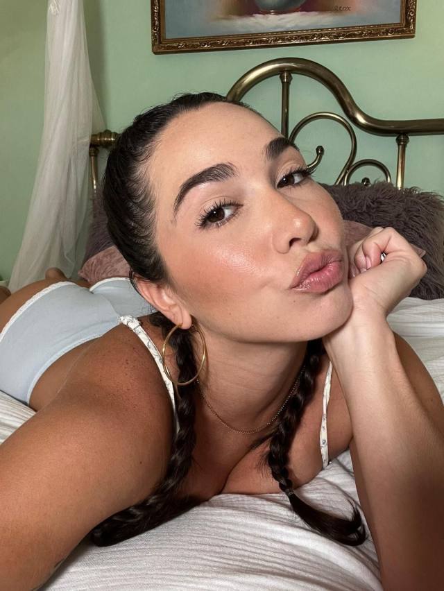 I’m available for both incall and outcall service kindly send a text