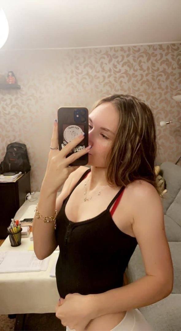 I’m the new sexy girl in the town 💕💕💕💕incall or outcall 👅👅👅I’m ready to hookup❤️❤️❤️Text me