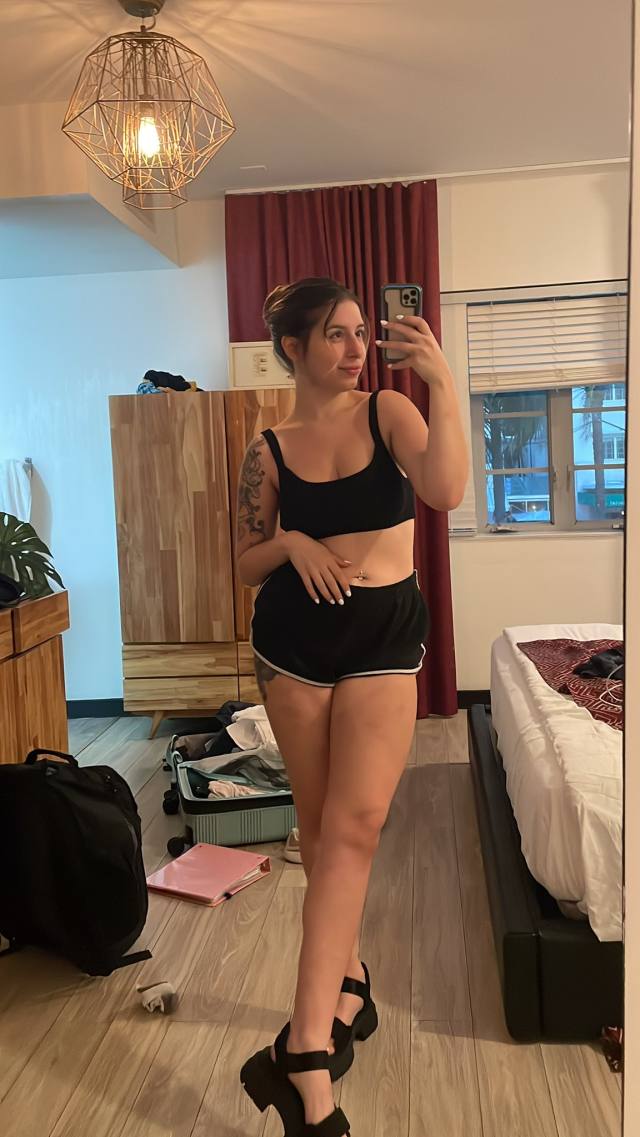 Massage therapy and happy ending text me for more info