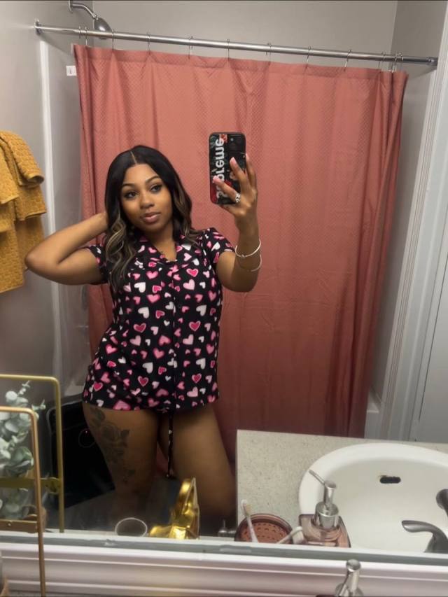 FRIENDS WITH BENEFITS NEEDED