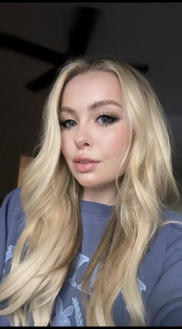 I’M VERY MUCH AVAILABLE FOR HOOKUP. I DO MEETUPS , MASSAGES , 420 FRIENDLY AND I ALSO LIKE TO PARTY